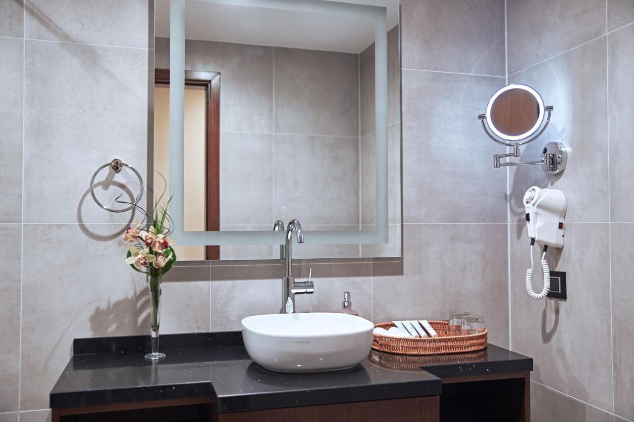 Yogh Hospitality Otel Paramaribo Dış mekan fotoğraf