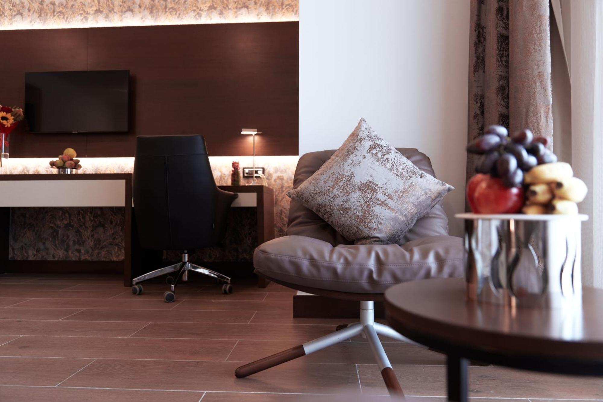 Yogh Hospitality Otel Paramaribo Dış mekan fotoğraf
